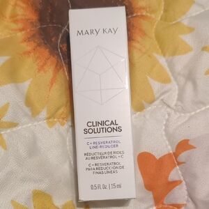 Mary Kay Clinical Solutions with C + Resveratrol
